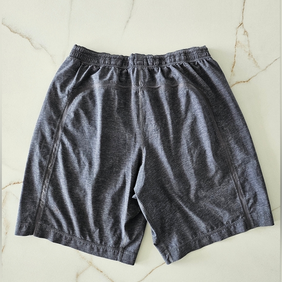 Lululemon Pace Breaker Sz M Out of Mind Liner 9” Gray Shorts M7907S - Picture 4 of 16